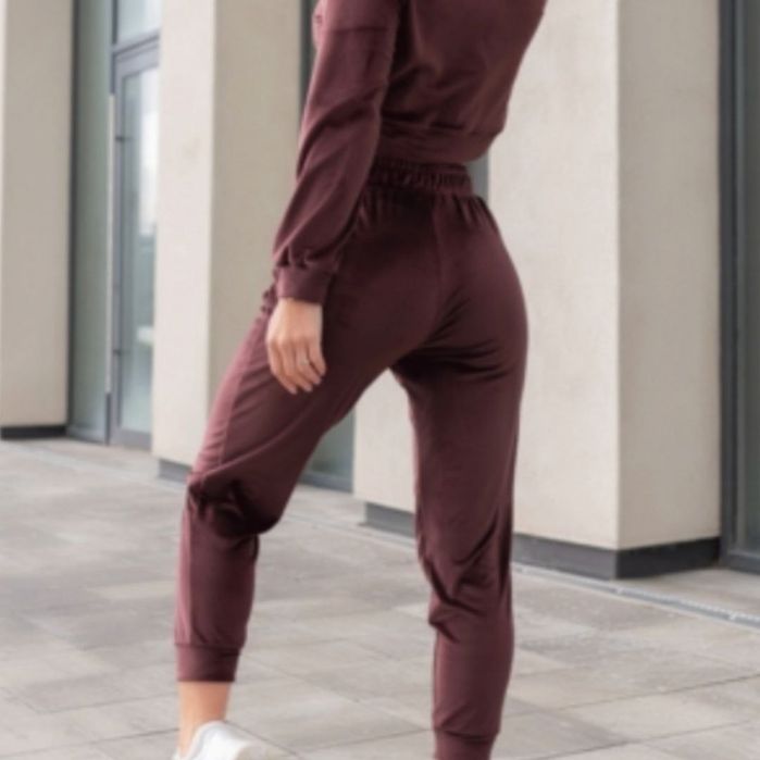 Велюровые штаны       .