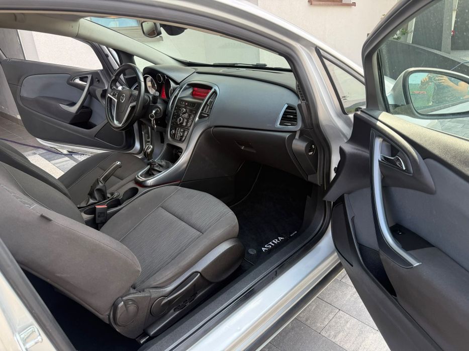 Opel Astra GTC  Super stan!