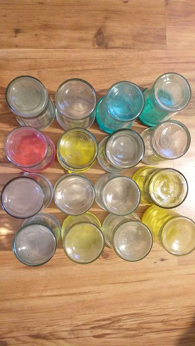 Stare szklanki musztardówki