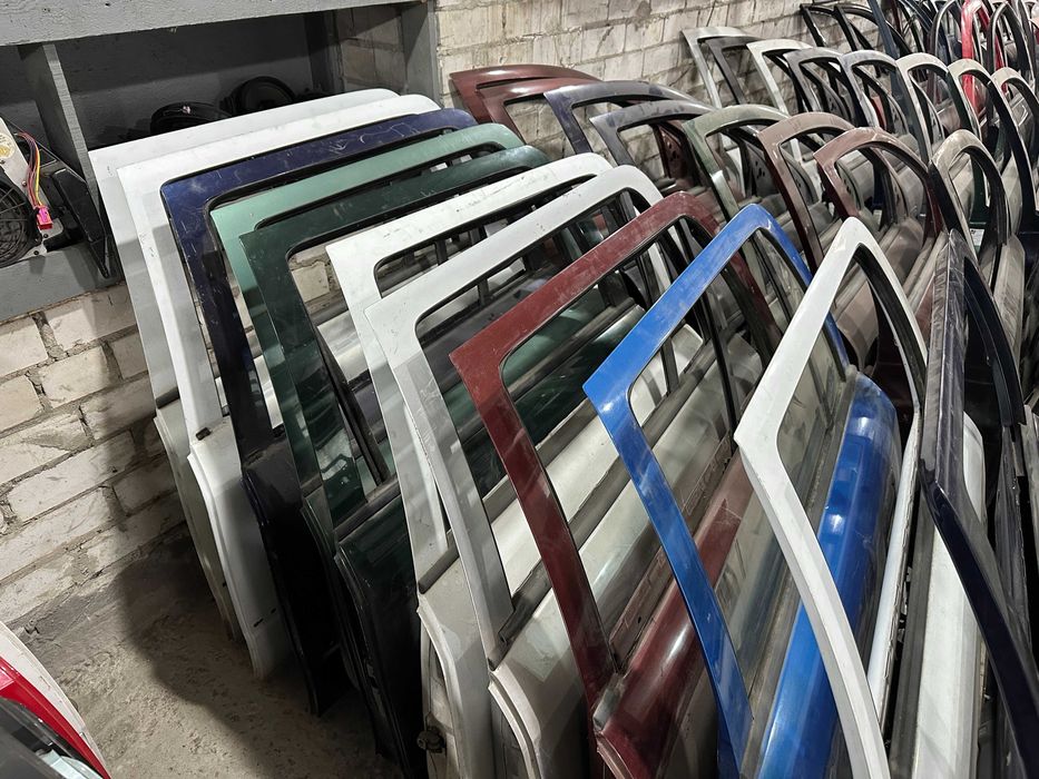 Дверь задняя левая OPEL ASTRA G Универсал разные цвета