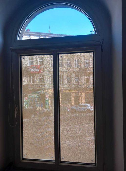 Screen na przyssawki, ekran teksylny, refleksol,