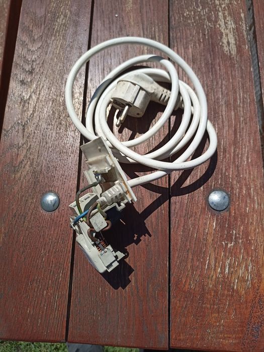 Сетевой фільтр с кабелем к індезіт і арістон.