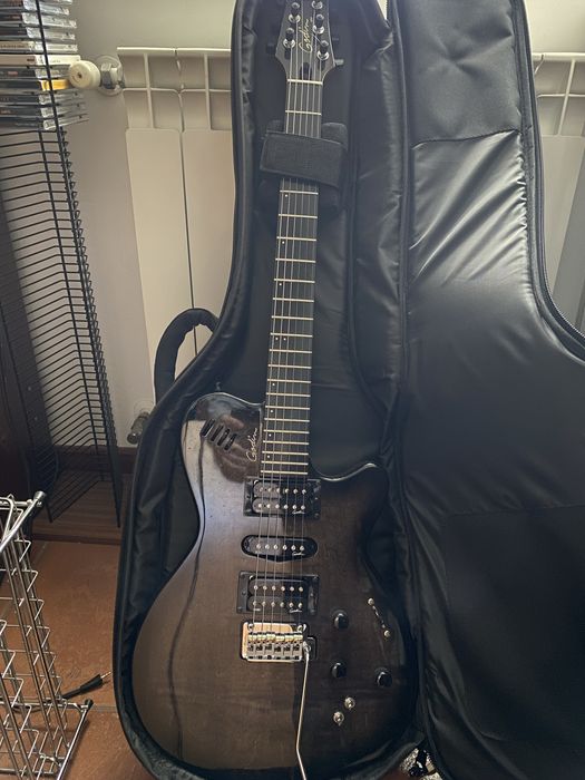 Guitarra Godin xtSA