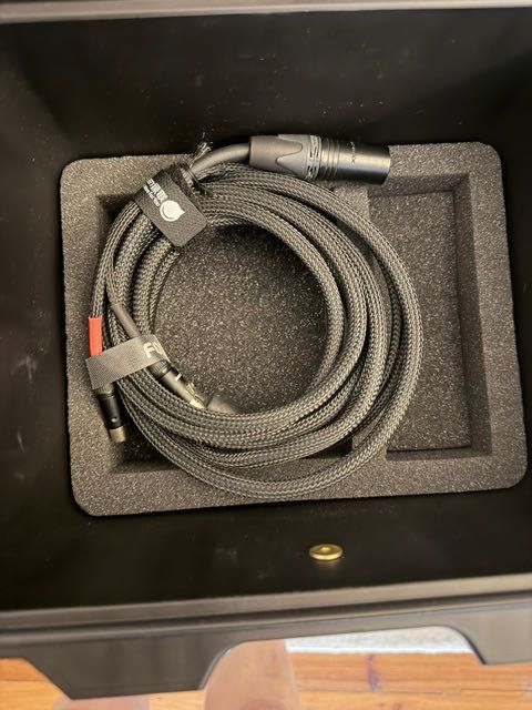 Audeze lcd-2 . Alcântara