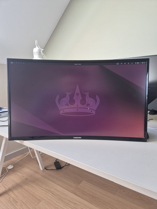 Samsung 27 Curved Full HD HDMI