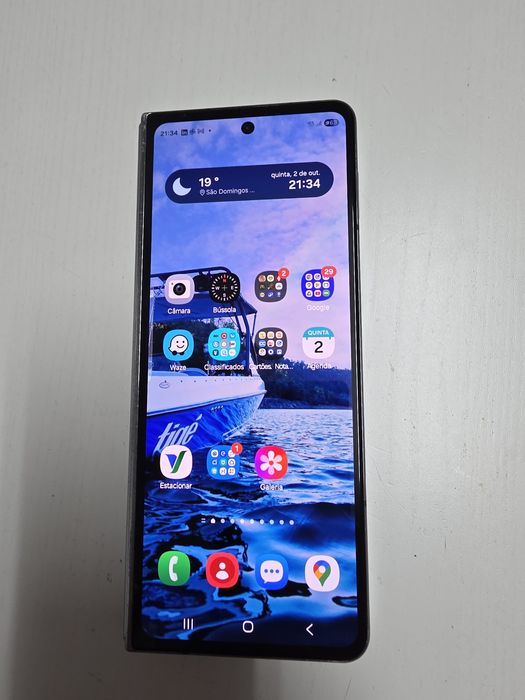 Z Fold 4 with 256 GB Memory in Good Condition64739301788673123