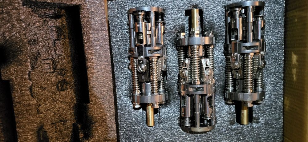 Укупорочные головки для алюминиевого колпачка