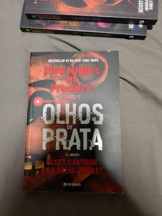 Five Nights at Freddy's - Livro 1 - Olhos de Prata