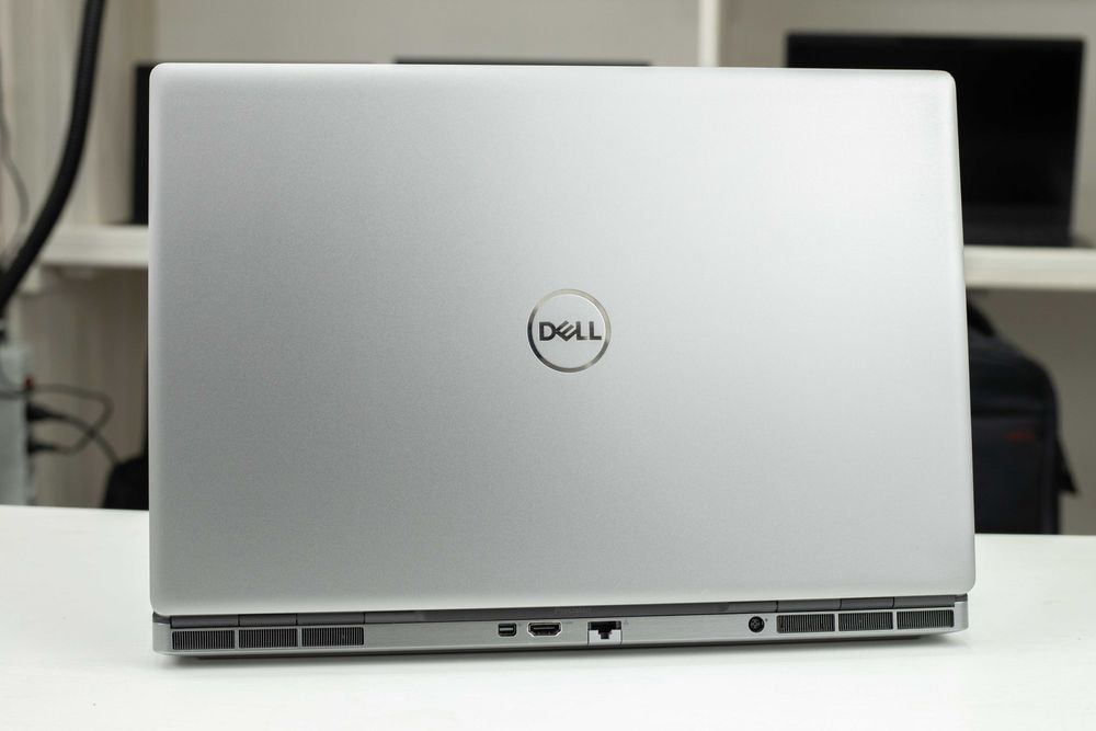 Dell Precision 7760 i7-11850H 32RAM 512SSD RTX A3000 FHD 17,3”