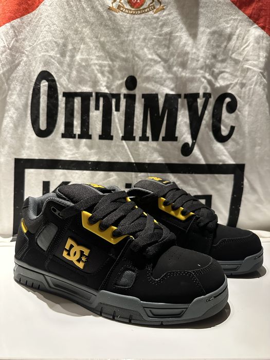 6 різних пар взуття Dc shoe