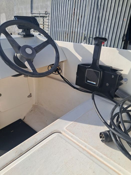 Barco 435 ferro engomar Mariner 25cv