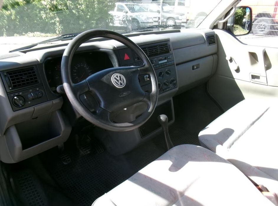 Volkswagen T4 2004.