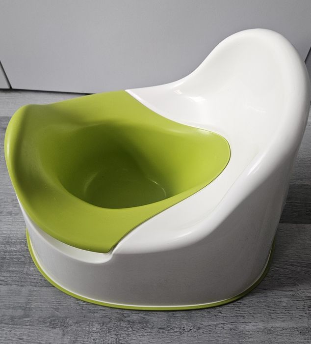 2 Nocniki IKEA i zwykły