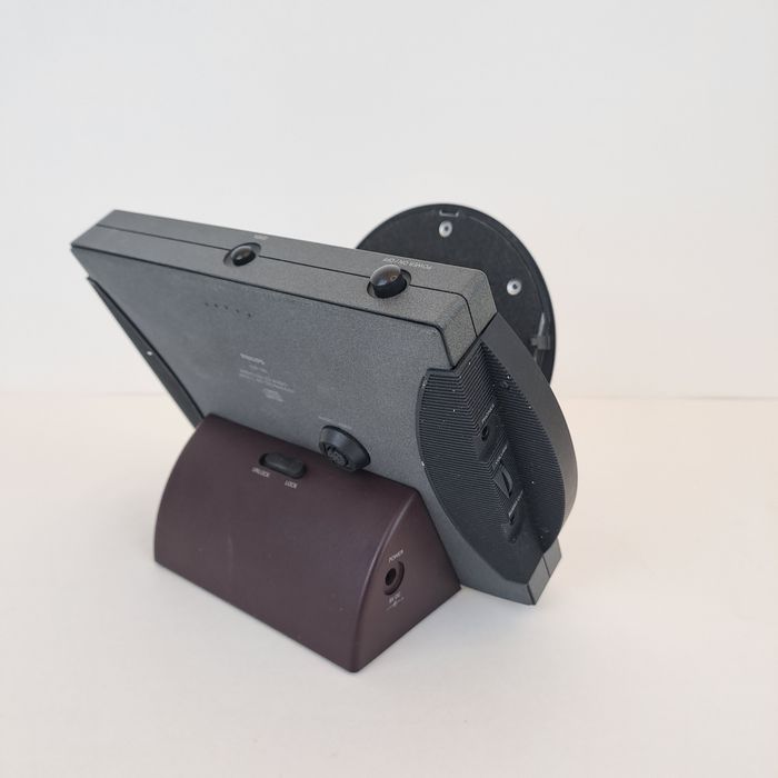 Philips CDF-100 (apple power CD)