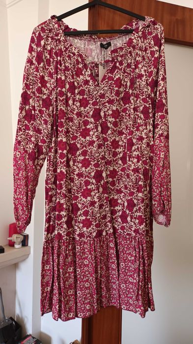 Vestido novo em rosa e bege