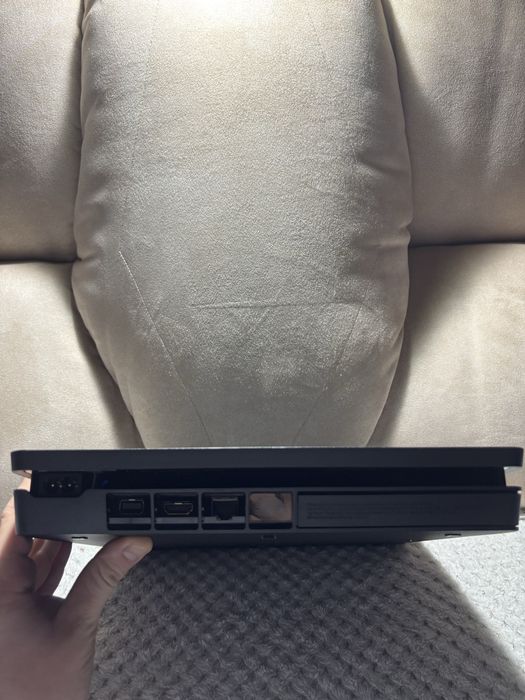 Playstation 4slim 1tb