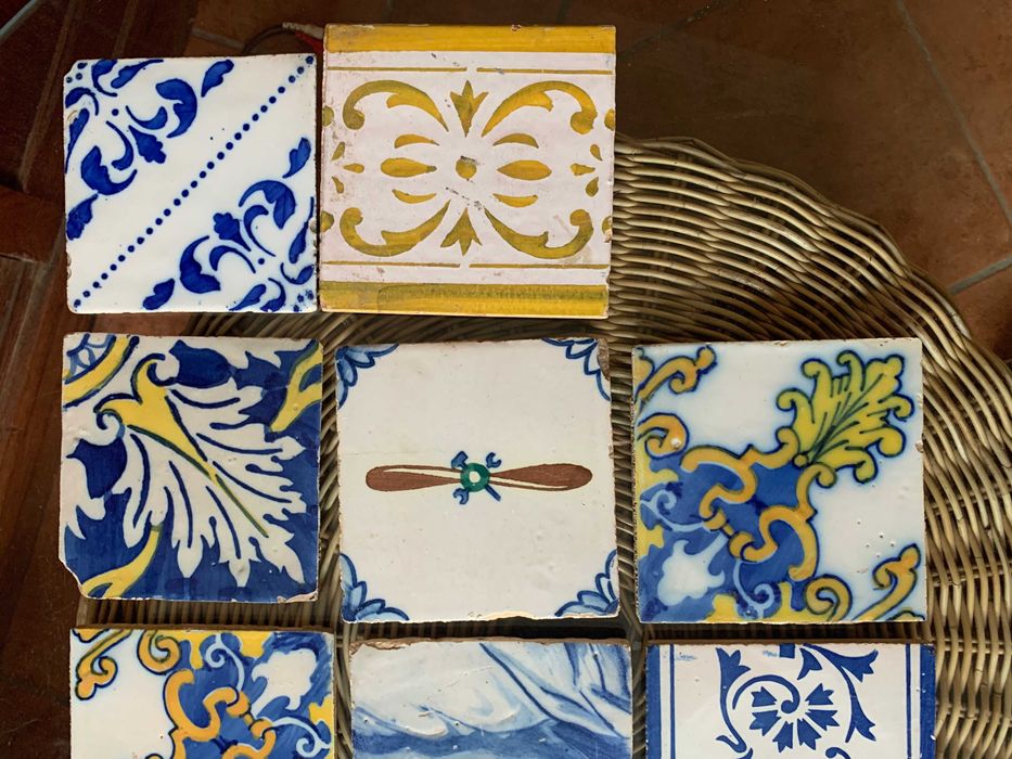 10 azulejos antigos pintados à mão