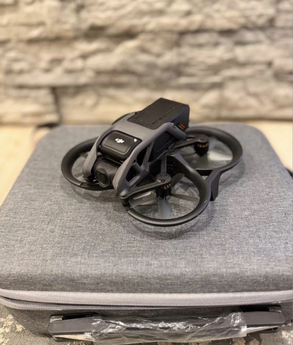 Dron Avata  z  dodatkami