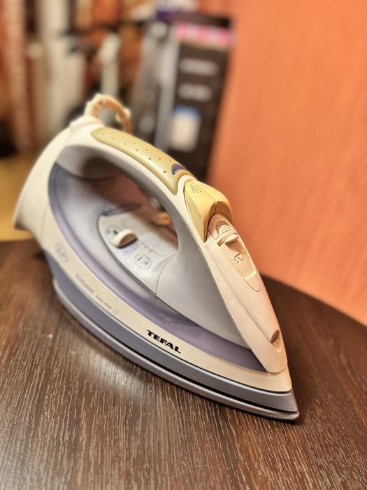 Праска Tefal Virtuose FV 9135