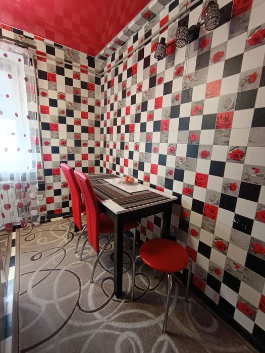 Продам 2-х комнатную на Черемушках