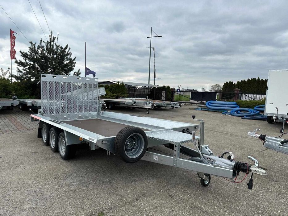 Wynajem sprzętu budowlanego, wozidła, koparki