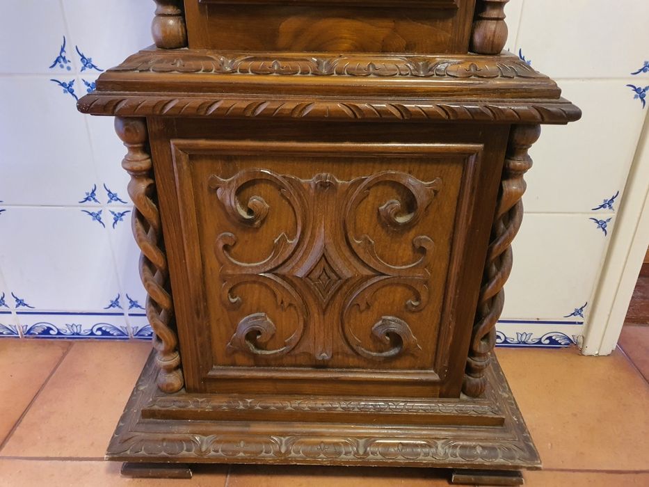 Relógio de Pendolo "Tempus Fugit"