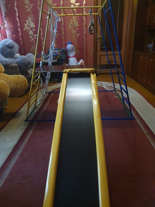 Спортивний комплекс для дітей