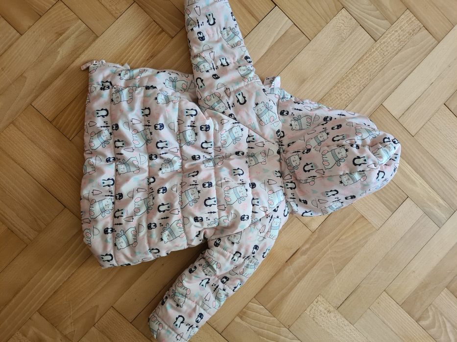 Kurtka dla dziewczynki ocieplana polarkiem 98cm