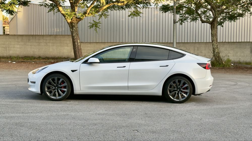 Tesla Model 3 Long Range Dual Motor 75 kWh