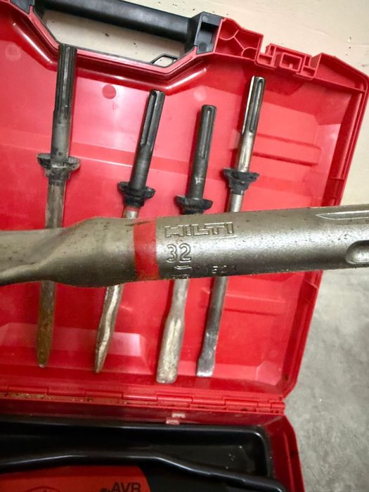Hilti TE 70 AVR SDS Max Profissional Completo com Brocas e Ponteiros Originais