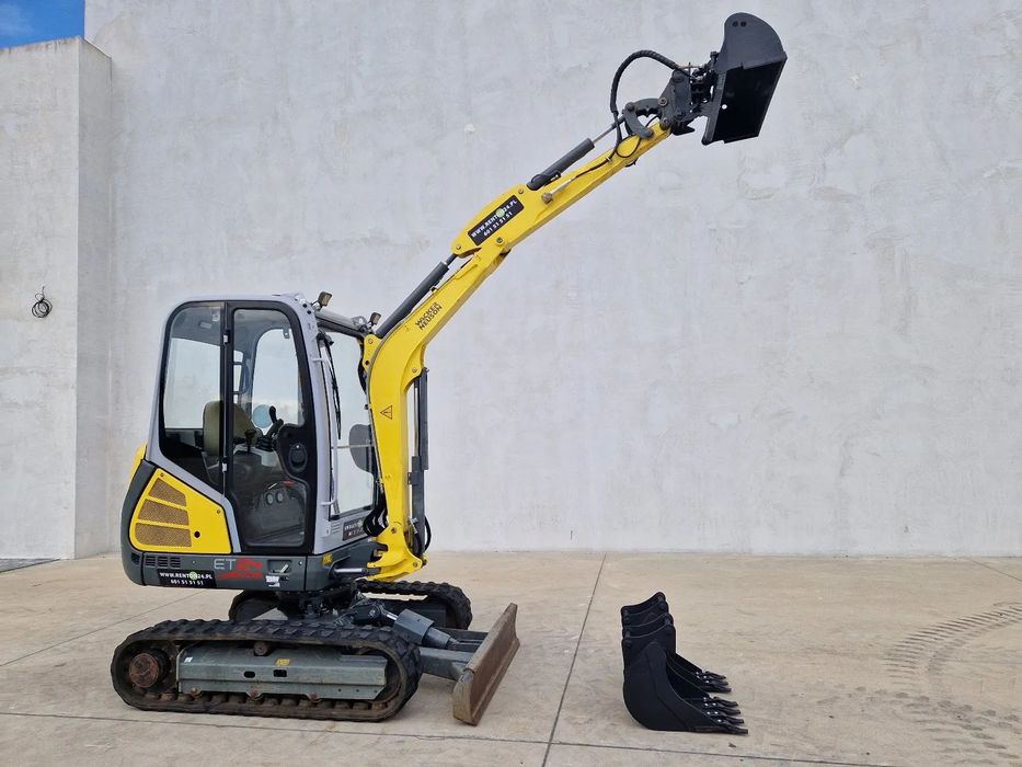 Wacker Neuson ET 24 jak Cat, Kubota, JCB R407