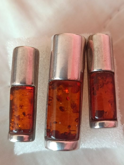 Zestaw biżuterii zawieszka i kolczyki zbursztynem morskim srebrne