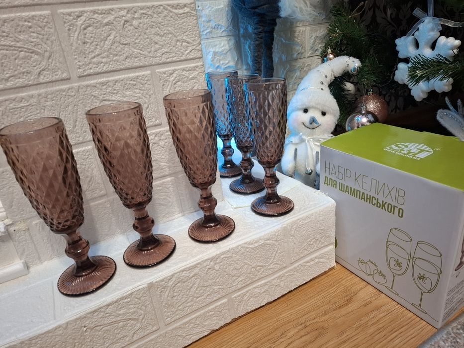 Набір келихів для шампанського з кольорового скла  180мл