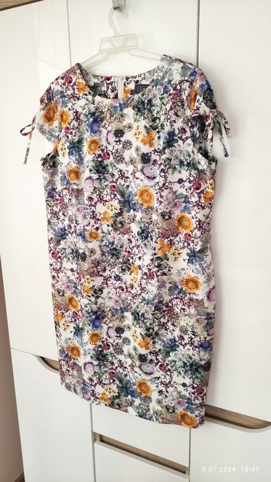 Sukienka damska wizytowa r 48 50 kwiatowy print