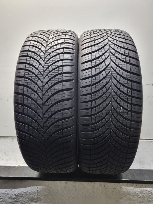 2x 215/45R20 95T Goodyear Vector4Season Gen-3