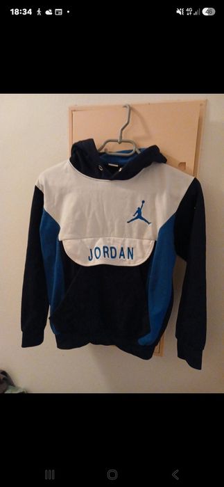 Camisola c/capuz 12 anos,  Jordan,  muito bom estado