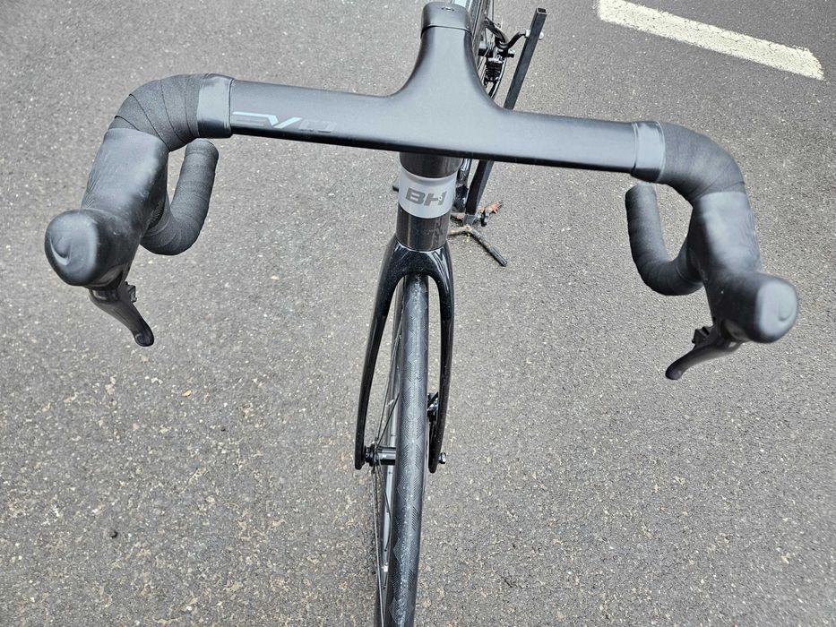 Rower szosowy BH Ultralight Shimano Ultegra Di2