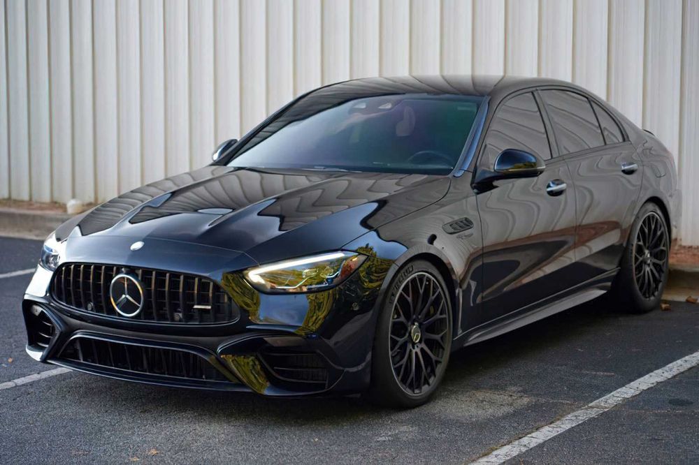 Mercedes-Benz C-Class AMG C 63 S E Performance      2024