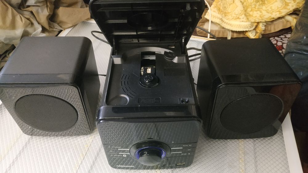 Муз центр Medion FM/USB/AUX/Blutus