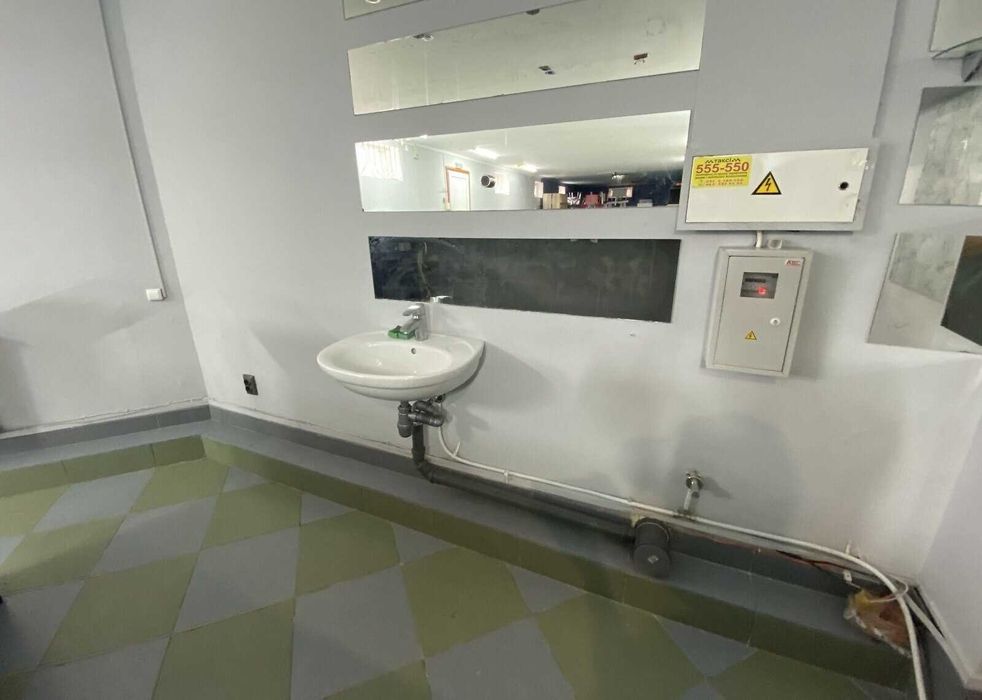 Оренда приміщення вільного призначення в Зарванцях