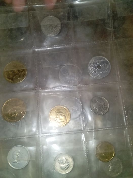 Moedas brasil Portugal e francês vendo tudo junto