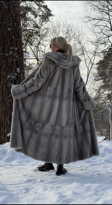 Шуба норковая в пол с капюшоном 46-48