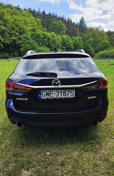 Mazda 6 czarna perła
