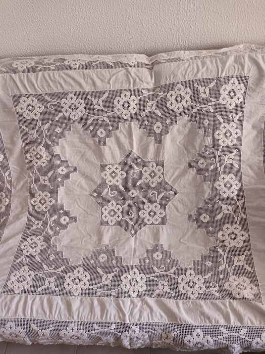 Toalha em renda de filé