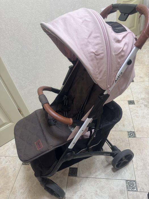 Продаю прогулянковий візок Carrello Astra в гарному стані