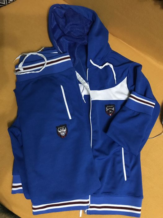 Костюм спортивний s, в хорошому стані!