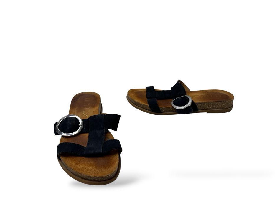 Klapki Unisa rozmiar 35