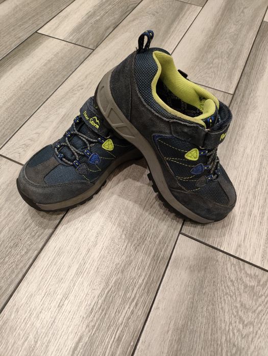 Кроссовки весна осень детские