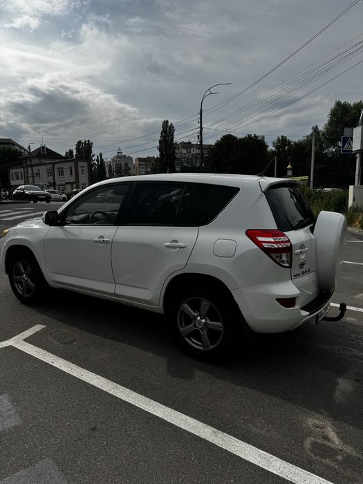 Toyota RAV-4 2012