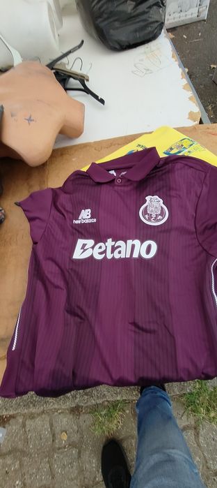 vendo camisolas de todos os clubes e seleçoes